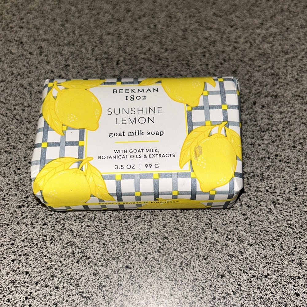 NWT Beekman 1802 Sunshine Lemon
Goat Milk Soap - Picture 5 of 6
